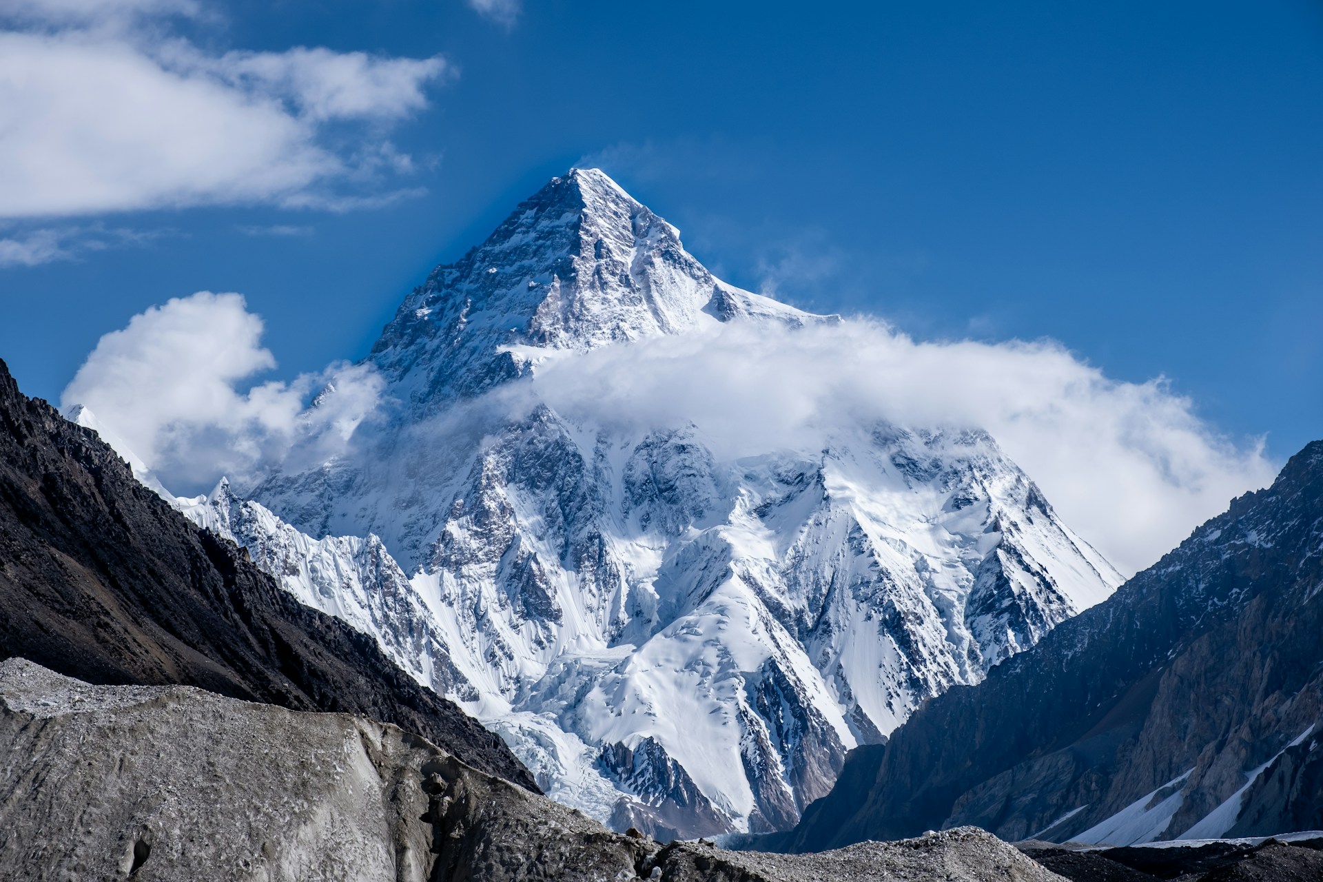 31 luglio 1954, sulla cima del K2